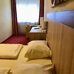 Hotell Montana Koeln-bonn Airport Troisdorf