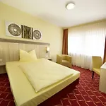 Montana Koeln-bonn Airport Hotell Troisdorf