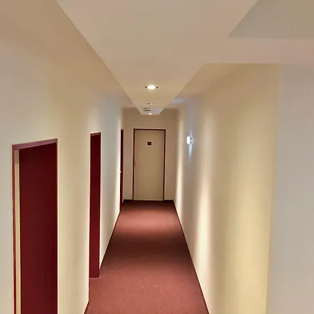 Montivo Koeln-bonn Airport - Ehemals Montana Hotel