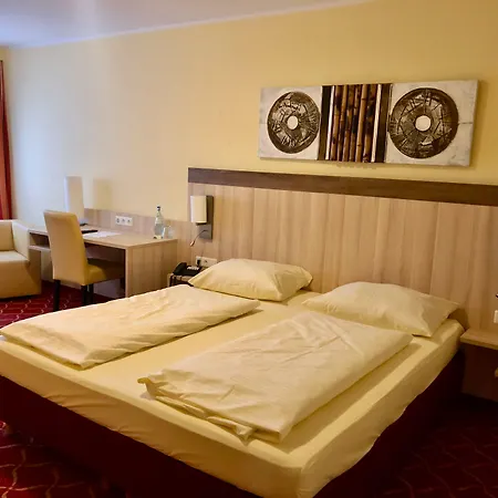 科隆-波恩机场蒙大拿酒店 3*