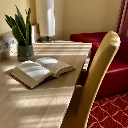 Montana Koeln-bonn Airport Hotel