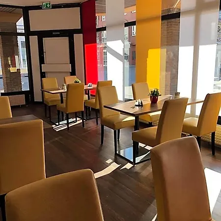 Montivo Koeln-bonn Airport - Ehemals Montana Hotel 3*