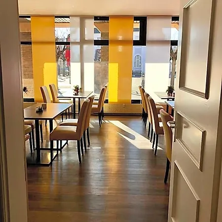 Montivo Koeln-bonn Airport - Ehemals Montana Hotel Troisdorf