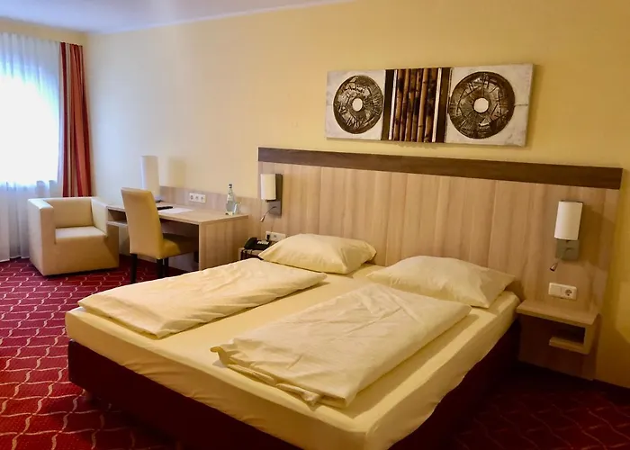 Montana Koeln-bonn Airport 3*